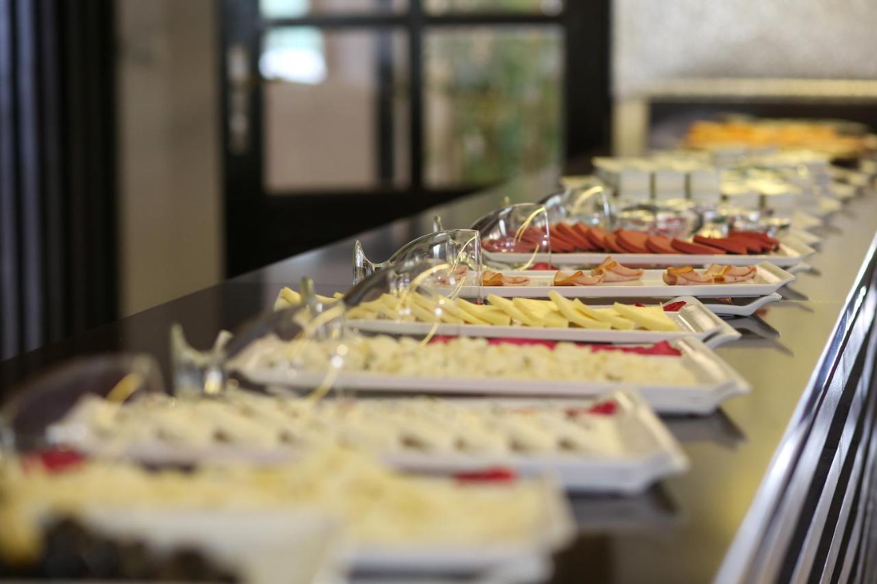 Suevari Hotel アクサライ エクステリア 写真